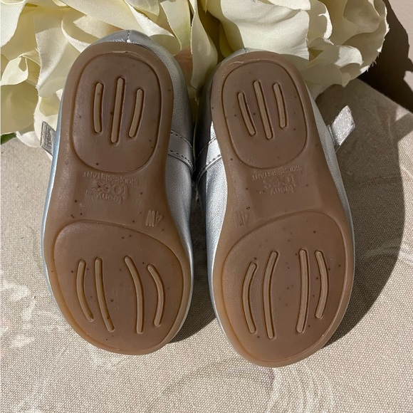 2 pairs girls shoes size 4 - Picture 9 of 9